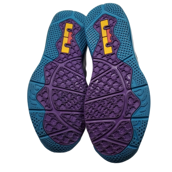 NIKE AIR MAX LEBRON X LOW "AKRON AEROS" METALLIC - Picture 11 of 16